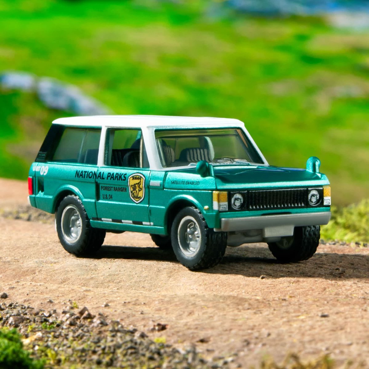2025 1975 Range Rover Green: Image 14