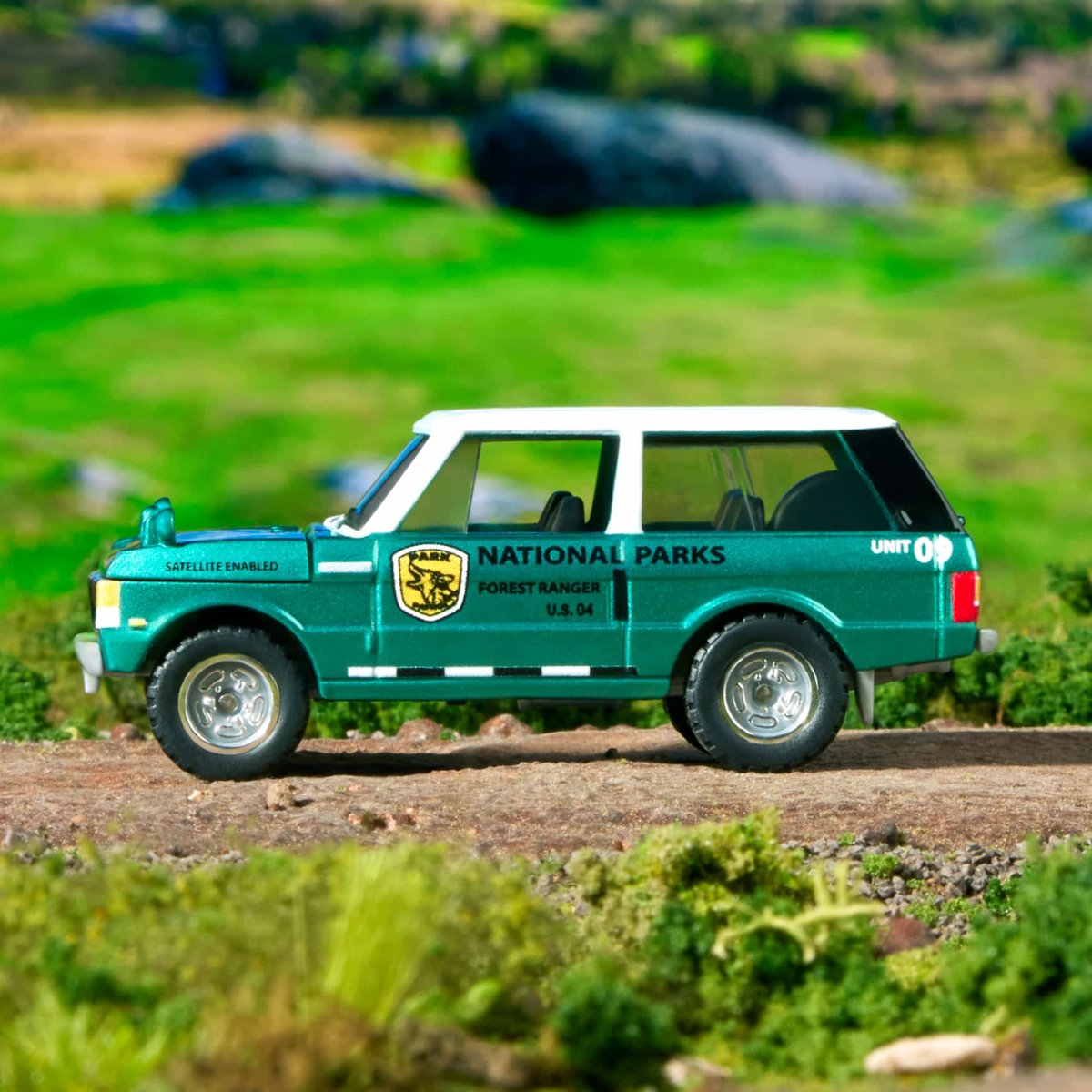 2025 1975 Range Rover Green: Image 10