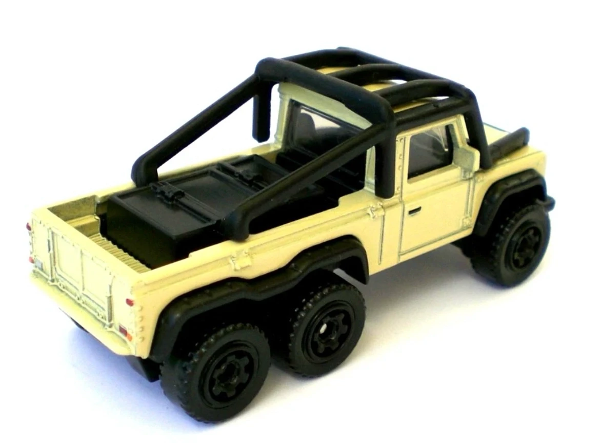 2026 Land Rover 6x6 Beige: No Package: Image 5