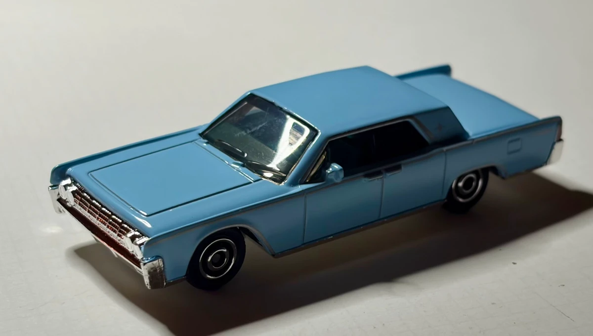 2026 1964 Lincoln Continental Blue: No Package: Image 2