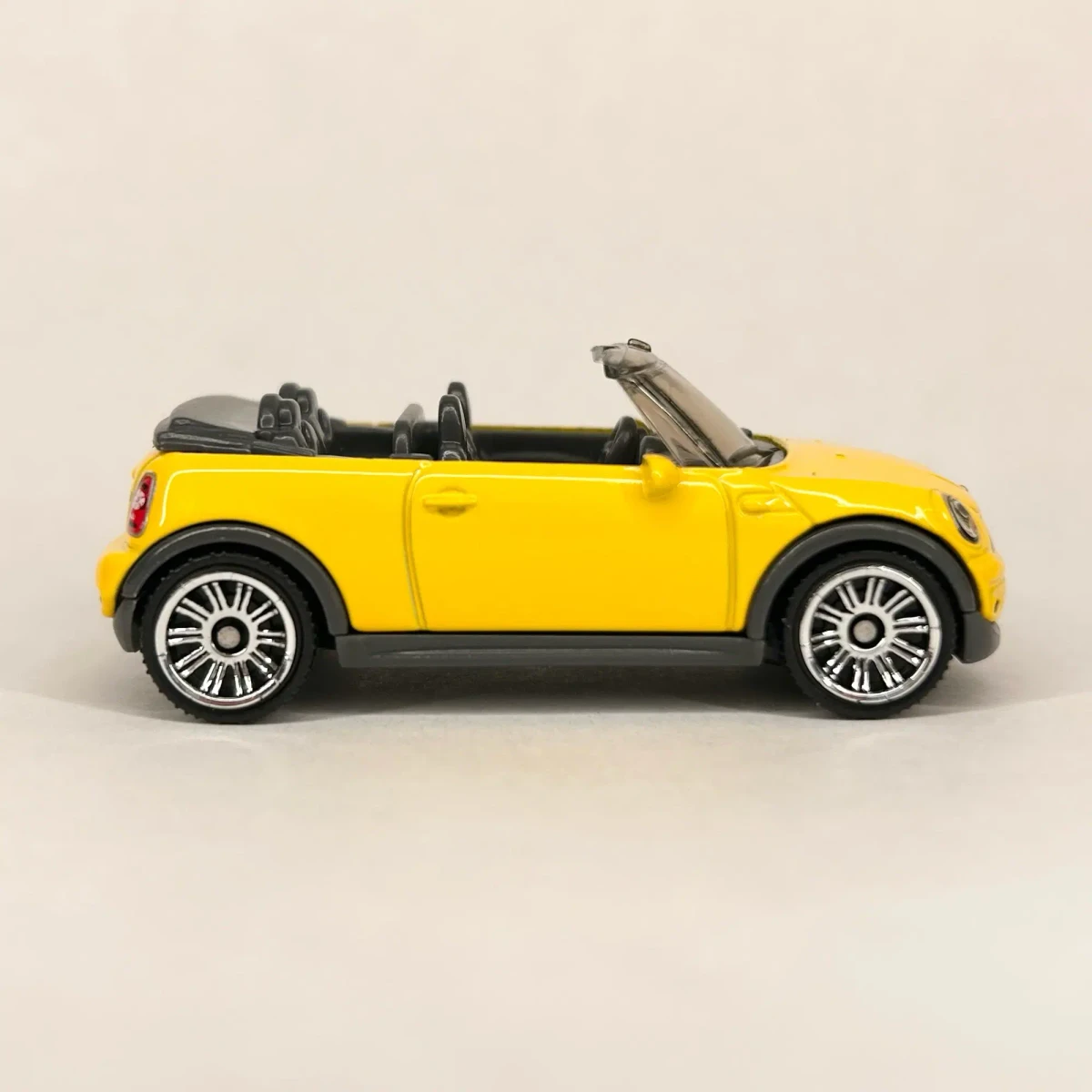 2026 2010 Mini Cooper S Cabrio Yellow: No Package: Image 3