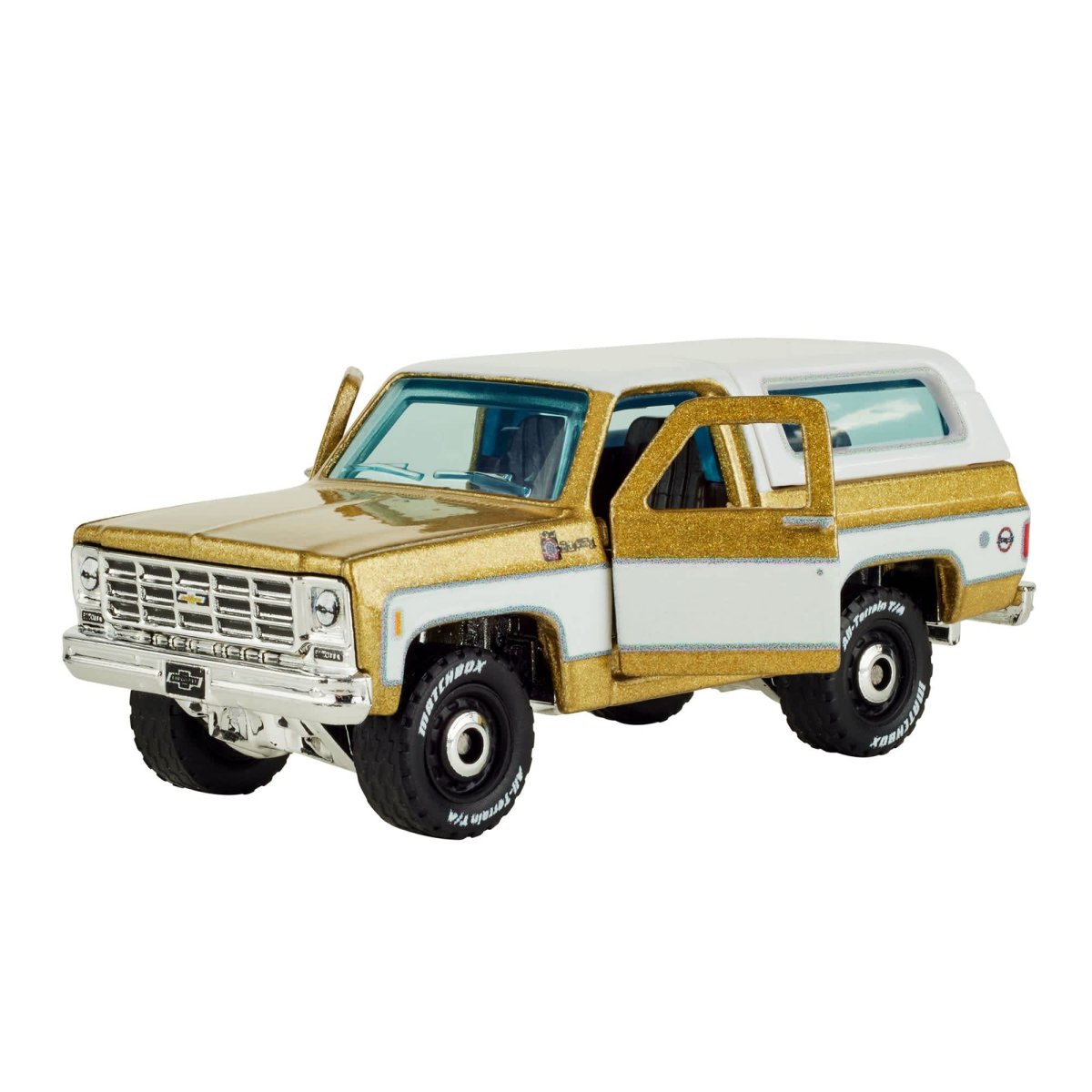 2024 1979 Chevy Blazer Beige: Image 4