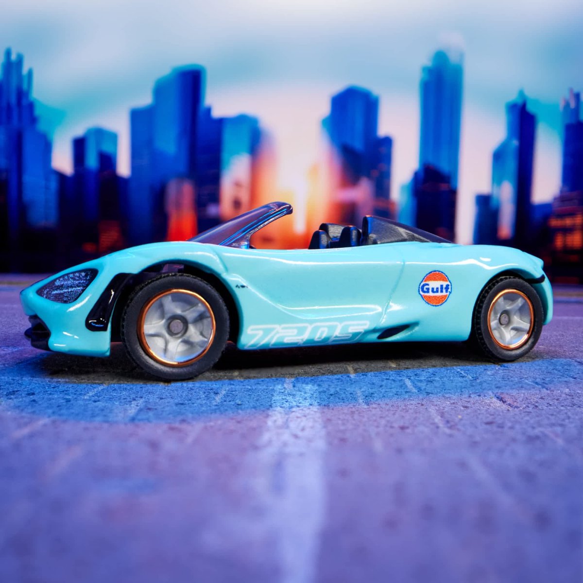 2024 McLaren 720S Spider Blue: Image 5