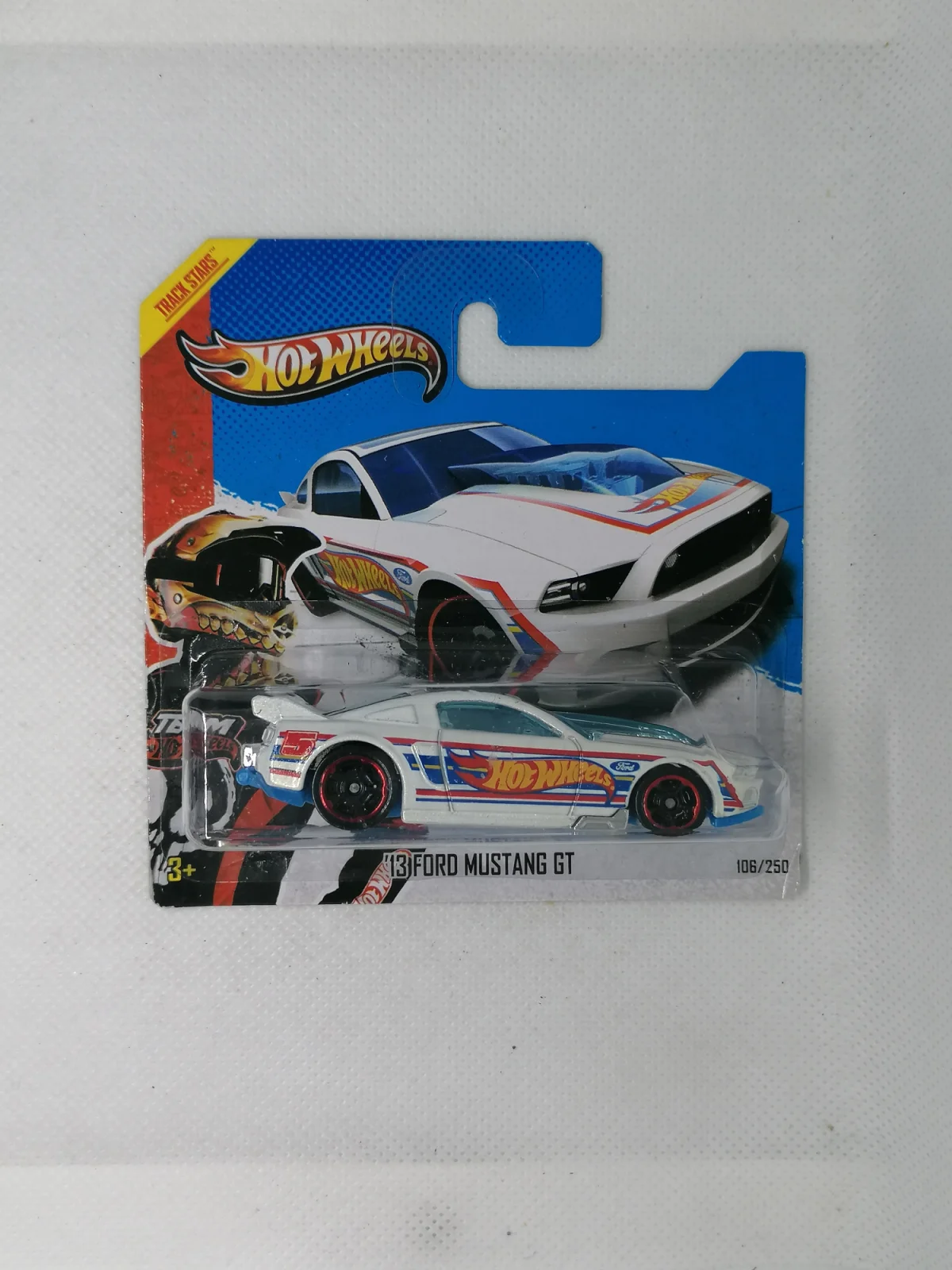 Hot Wheels 13 Ford Mustang Gt