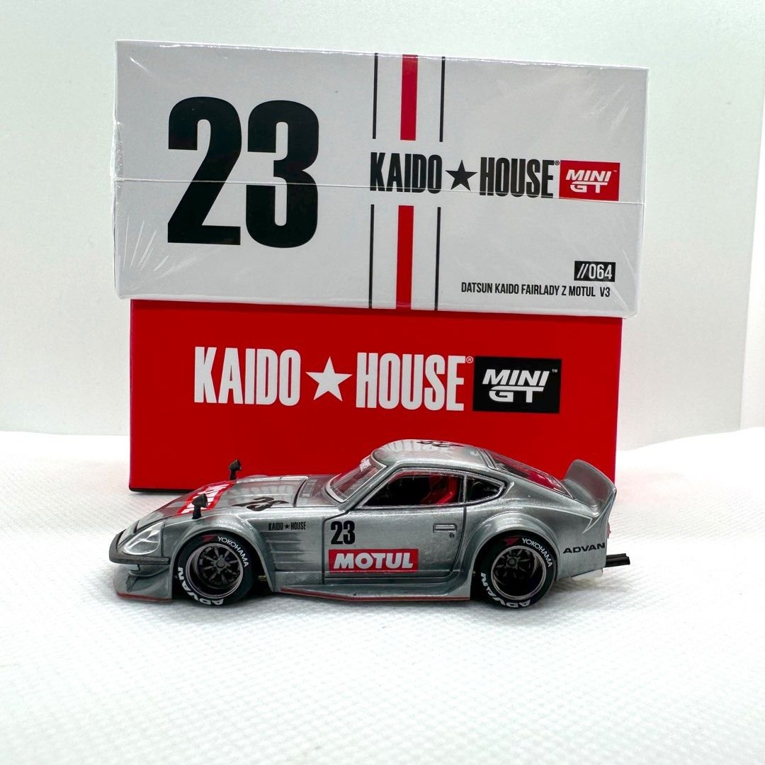 2023 Datsun KAIDO Fairlady Z MOTUL V3: Box: Image 2