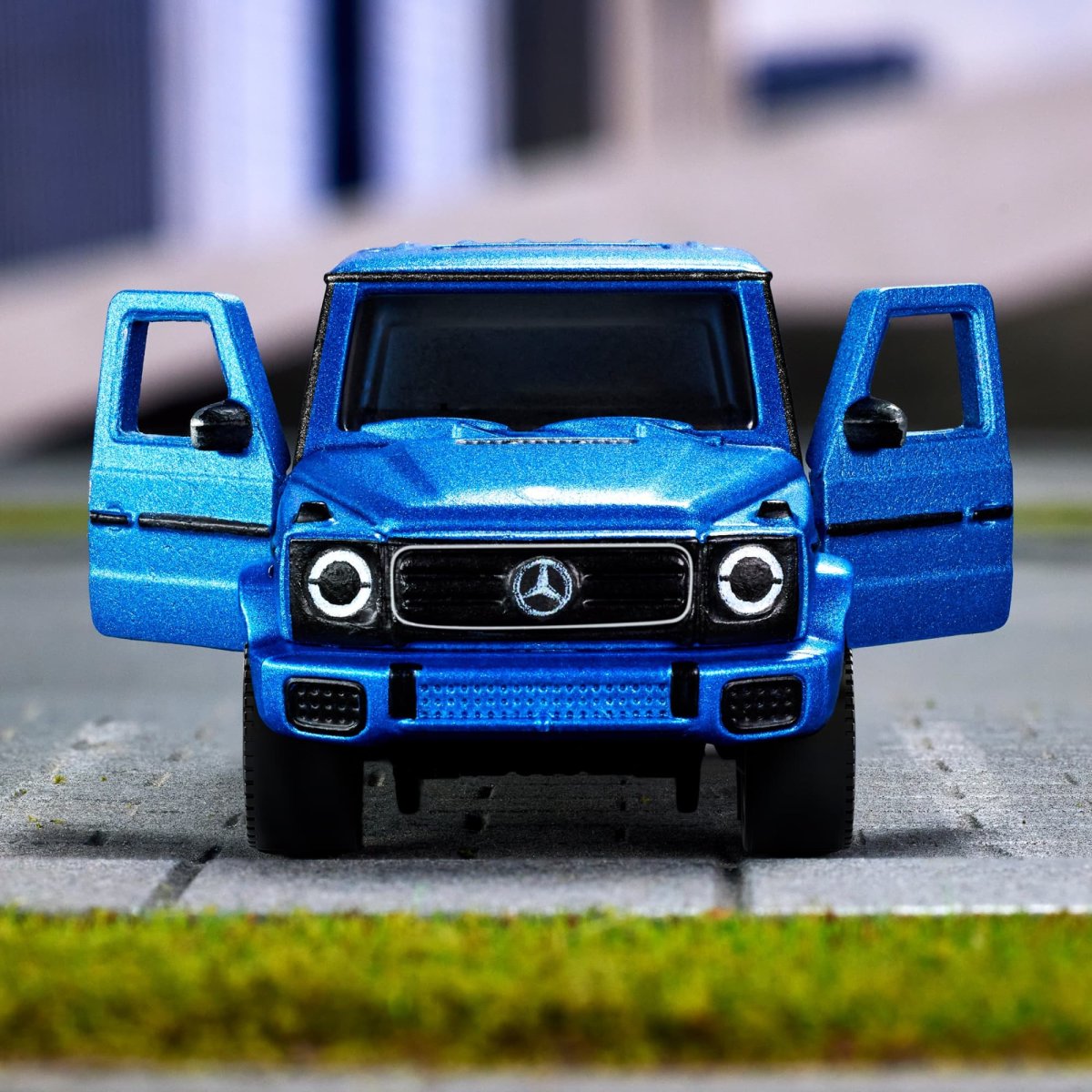 2024 Mercedes-Benz G 580 With EQ Technology Blue: Image 6