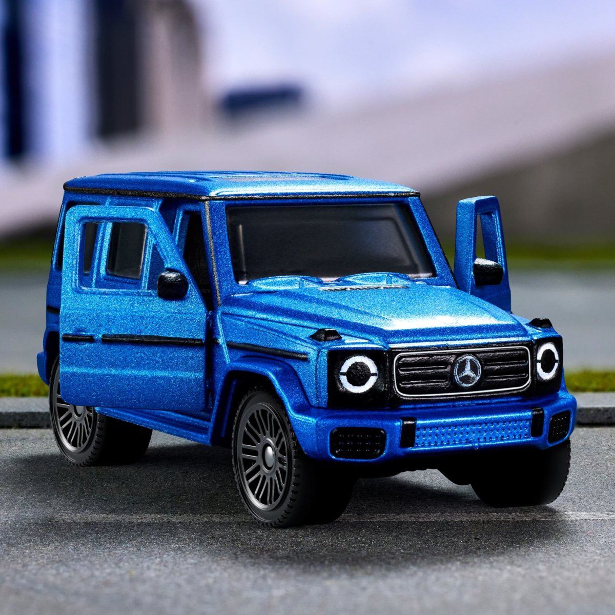 2024 Mercedes-Benz G 580 With EQ Technology Blue: Image 5