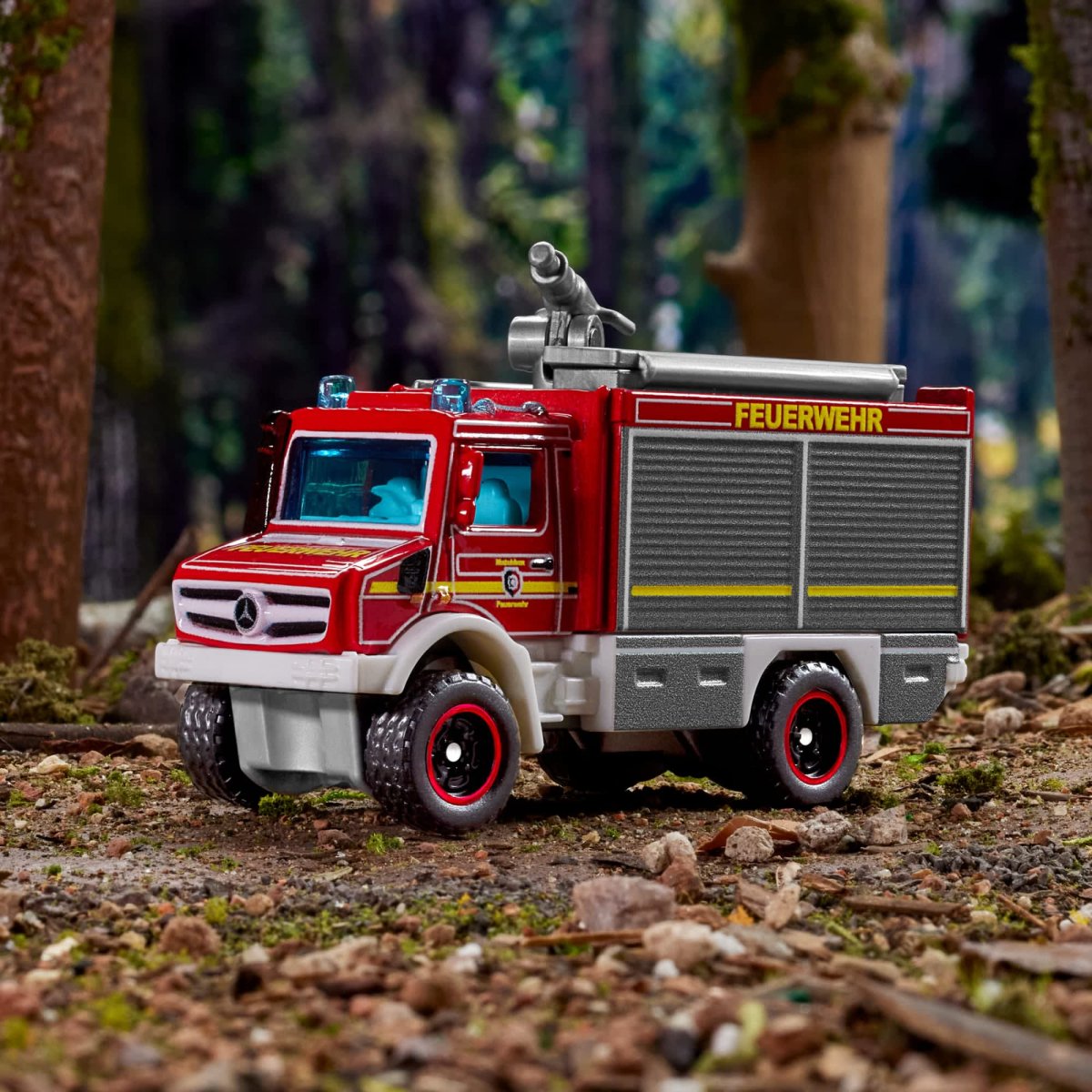 2024 Mercedes-Benz Unimog Fire Truck Red: Image 11