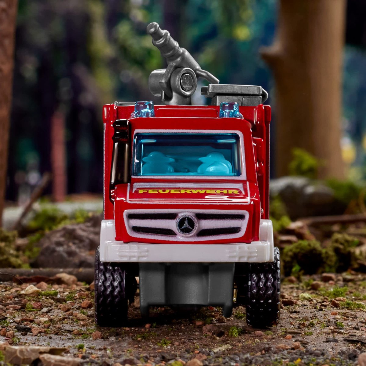 2024 Mercedes-Benz Unimog Fire Truck Red: Image 6