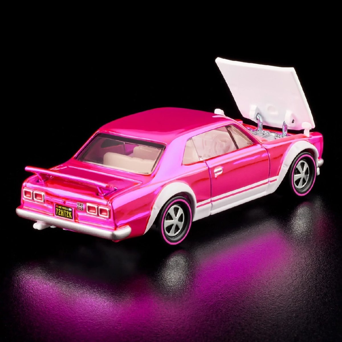 2026 1972 Skyline H/T 2000GT-R Pink: Image 9