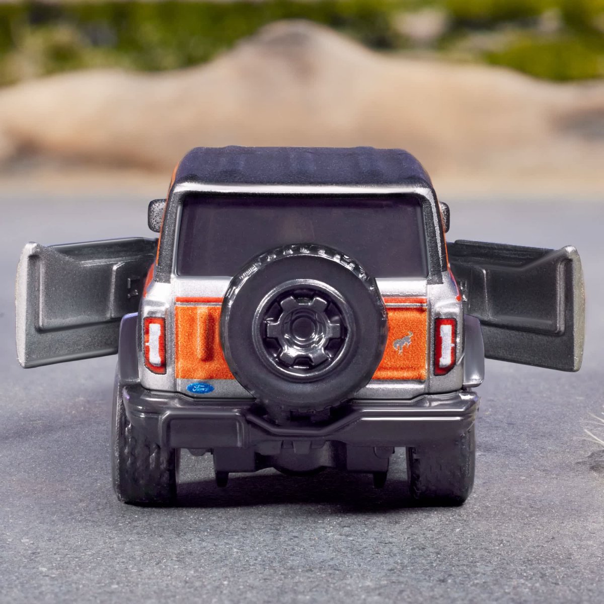 2024 2021 Ford Bronco Silver: Image 6