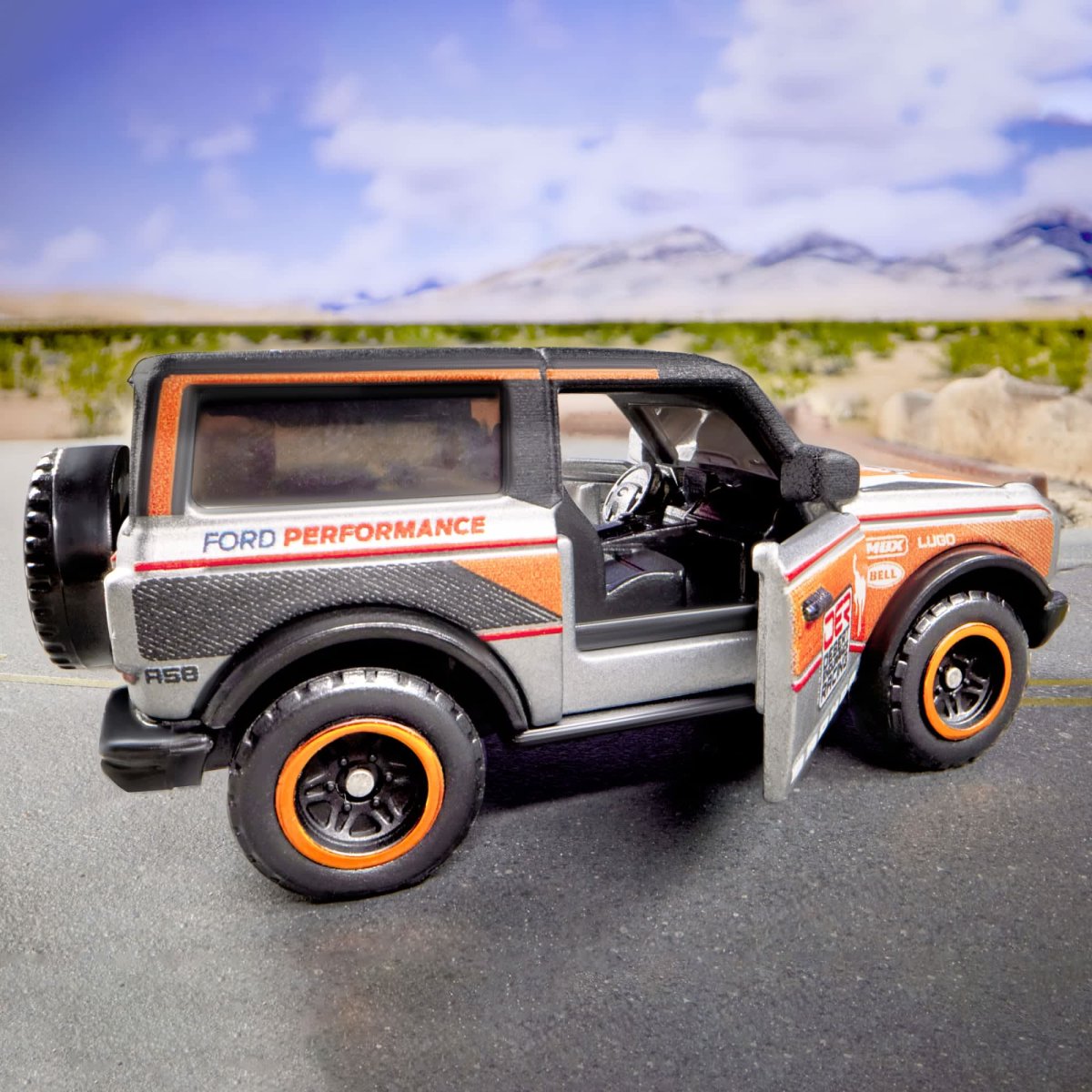 2024 2021 Ford Bronco Silver: Image 7