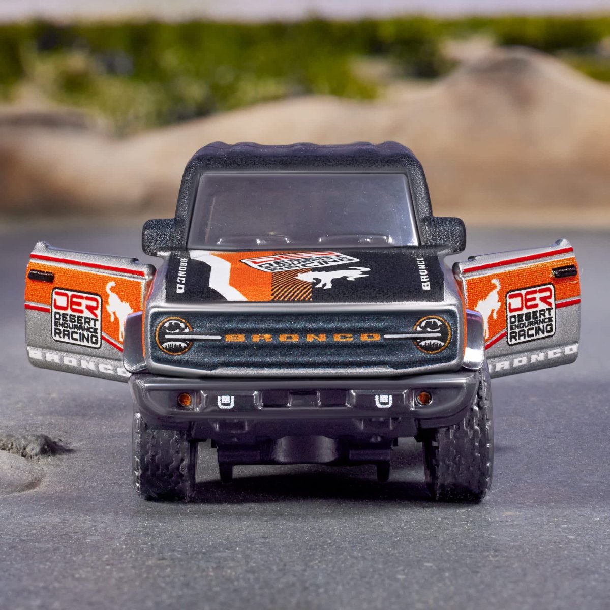 2024 2021 Ford Bronco Silver: Image 5
