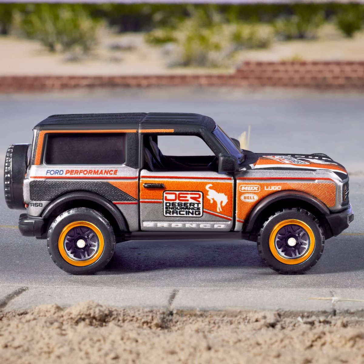 2024 2021 Ford Bronco Silver: Image 4
