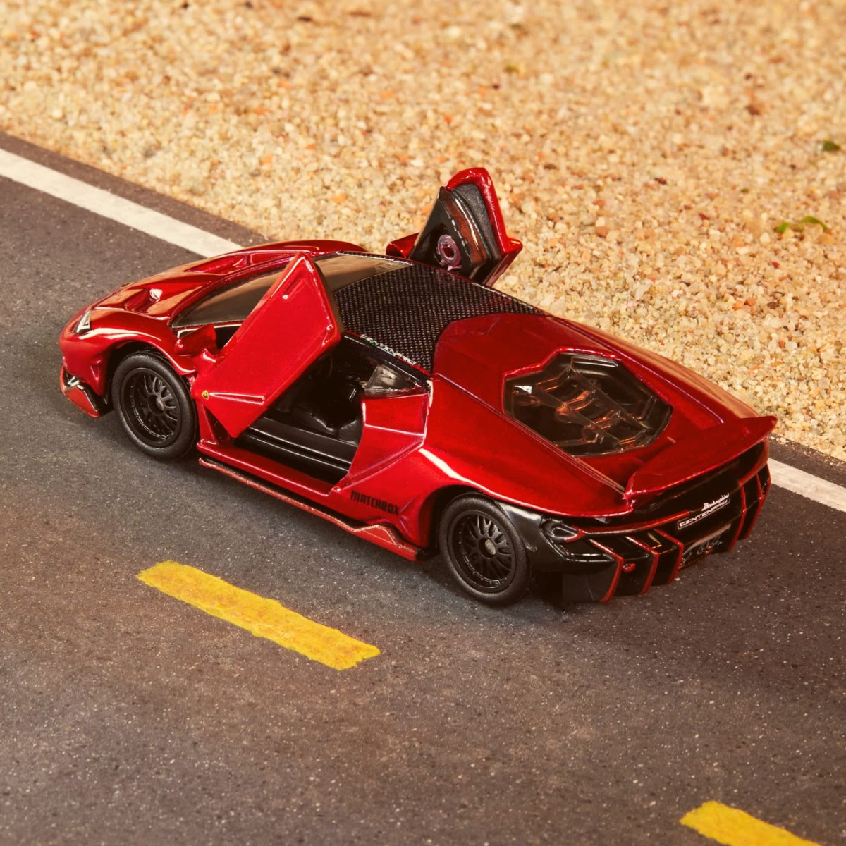 2023 Lamborghini Centenario Red: Image 7