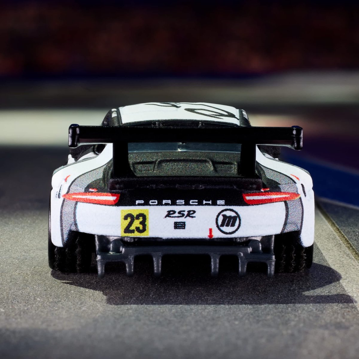 2023 Porsche 911 RSR White: Image 7