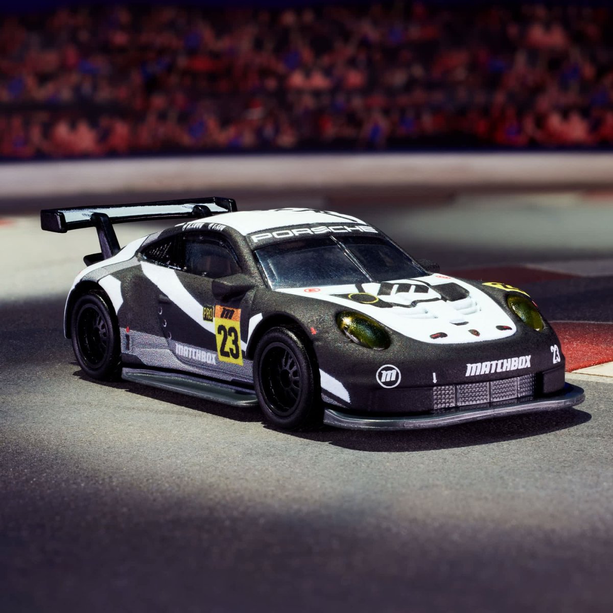 2023 Porsche 911 RSR White: Image 3
