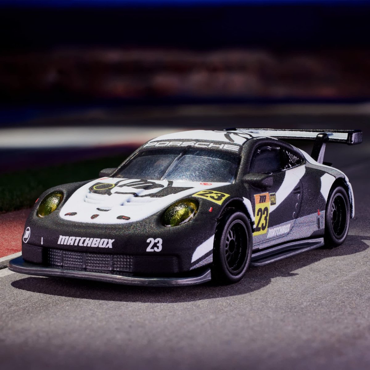 2023 Porsche 911 RSR White: Image 2