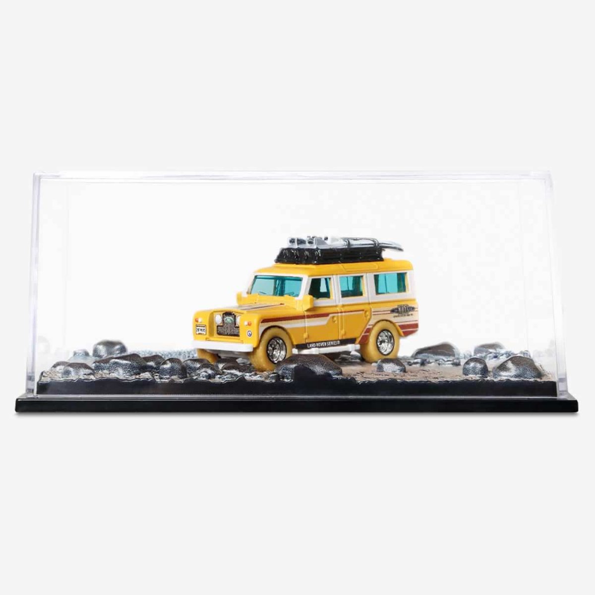 2021 1965 Land Rover Gen II Yellow: Box: Image 2