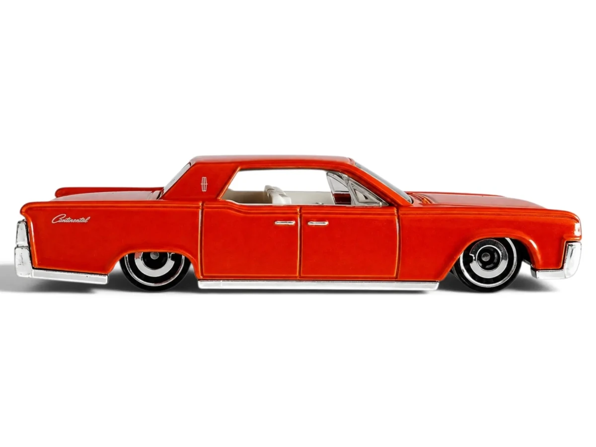 2026 64 Lincoln Continental Orange: No Package: Image 6