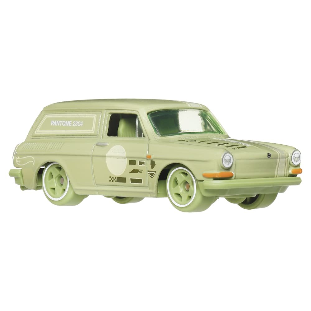 2026 Custom '69 Volkswagen Squareback Teal: Image 5