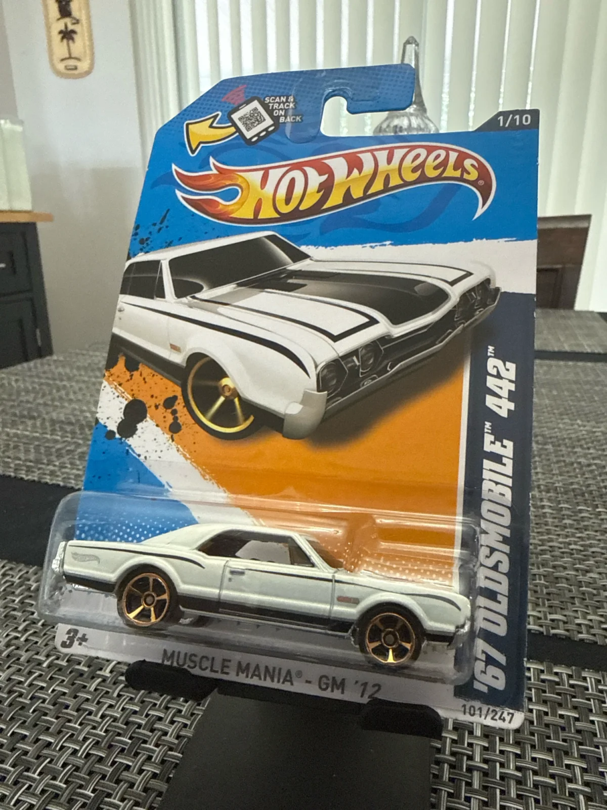 2012 67 Oldsmobile 442 White: Long (US): Image 2