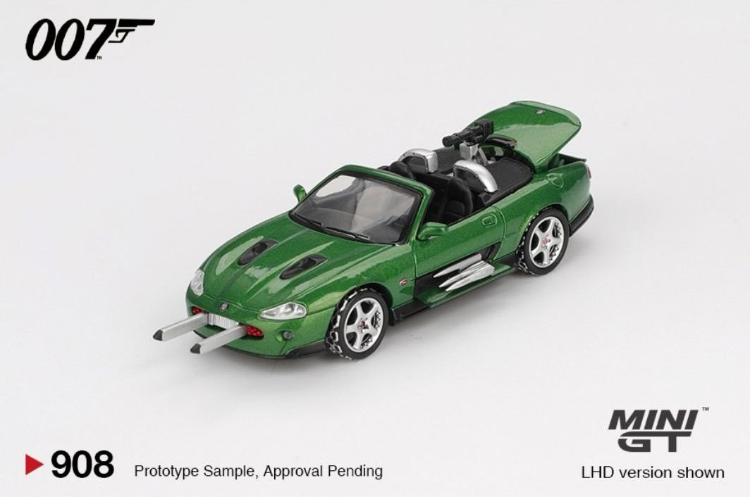 2026 Jaguar XKR "Die Another Day" Green: Image 2