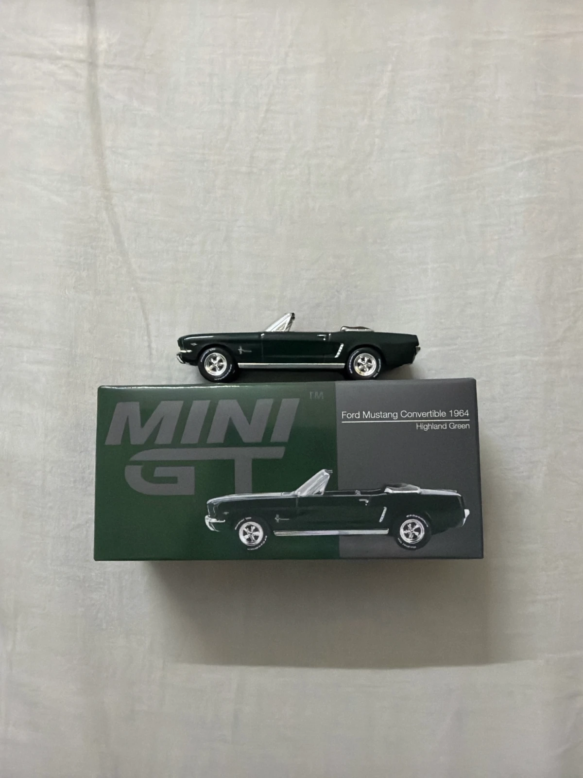 2025 Ford Mustang Convertible 1964 Green: Box: Image 4