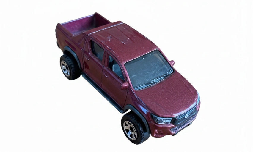 2021 2018 Toyota Hilux Pickup Red: Image 2