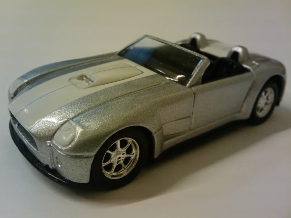 2005 Ford Shelby Cobra Concept Silver: Image 2
