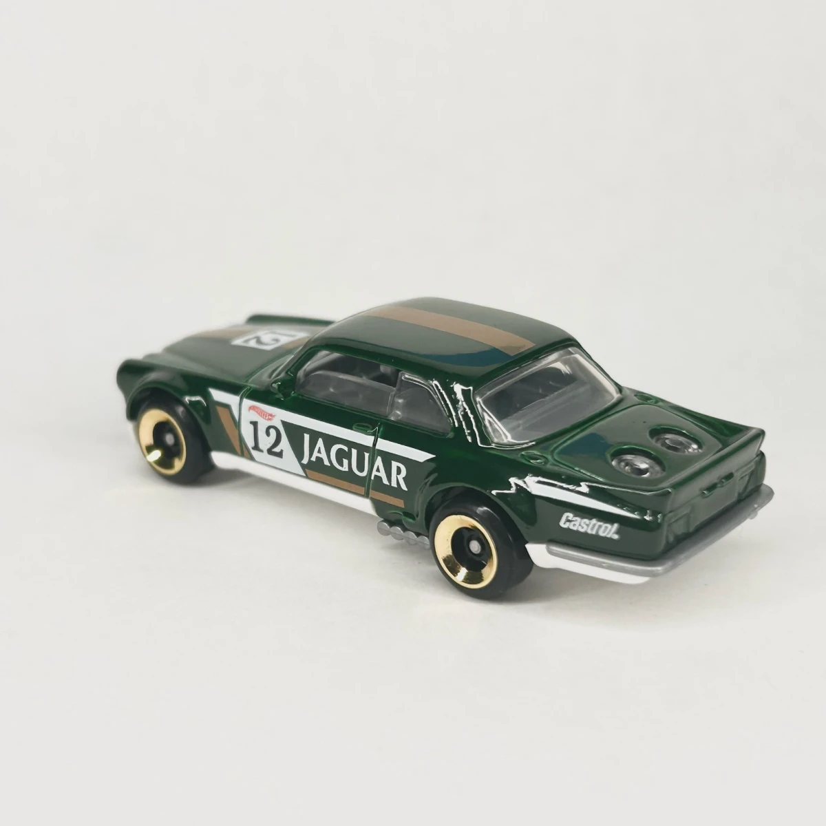 2026 Jaguar XJC V12 Coupe Green: No Package: Image 4