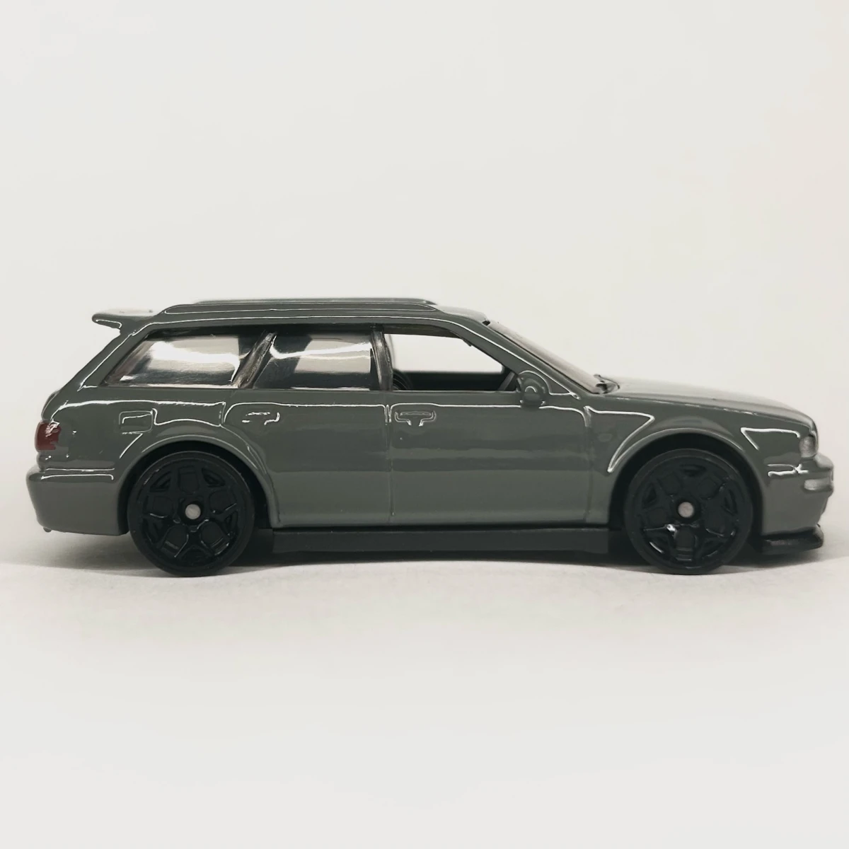 2026 94 Audi Avant RS2 Grey: No Package: Image 5