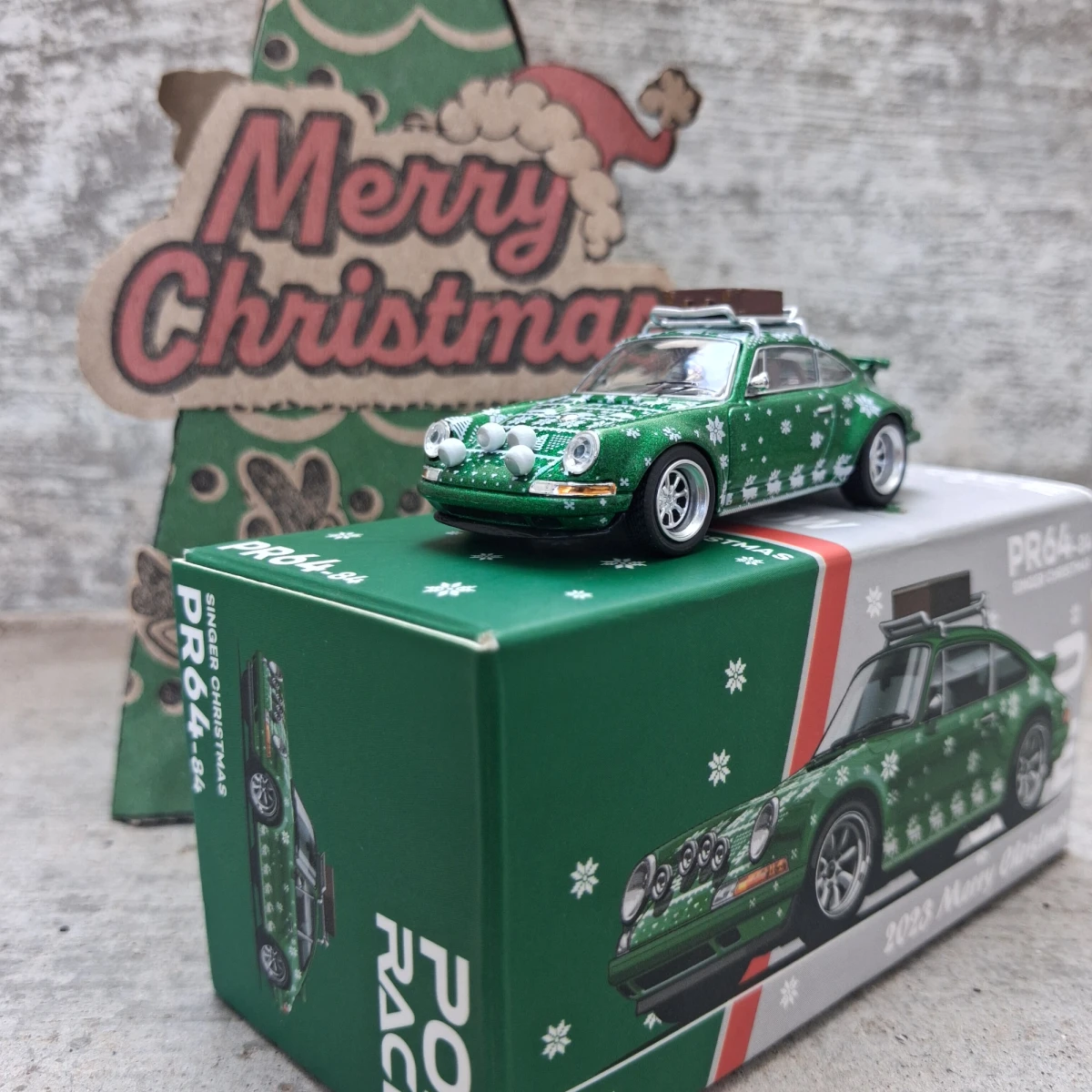 2023 Singer 911 (964) Green: Box: Image 2