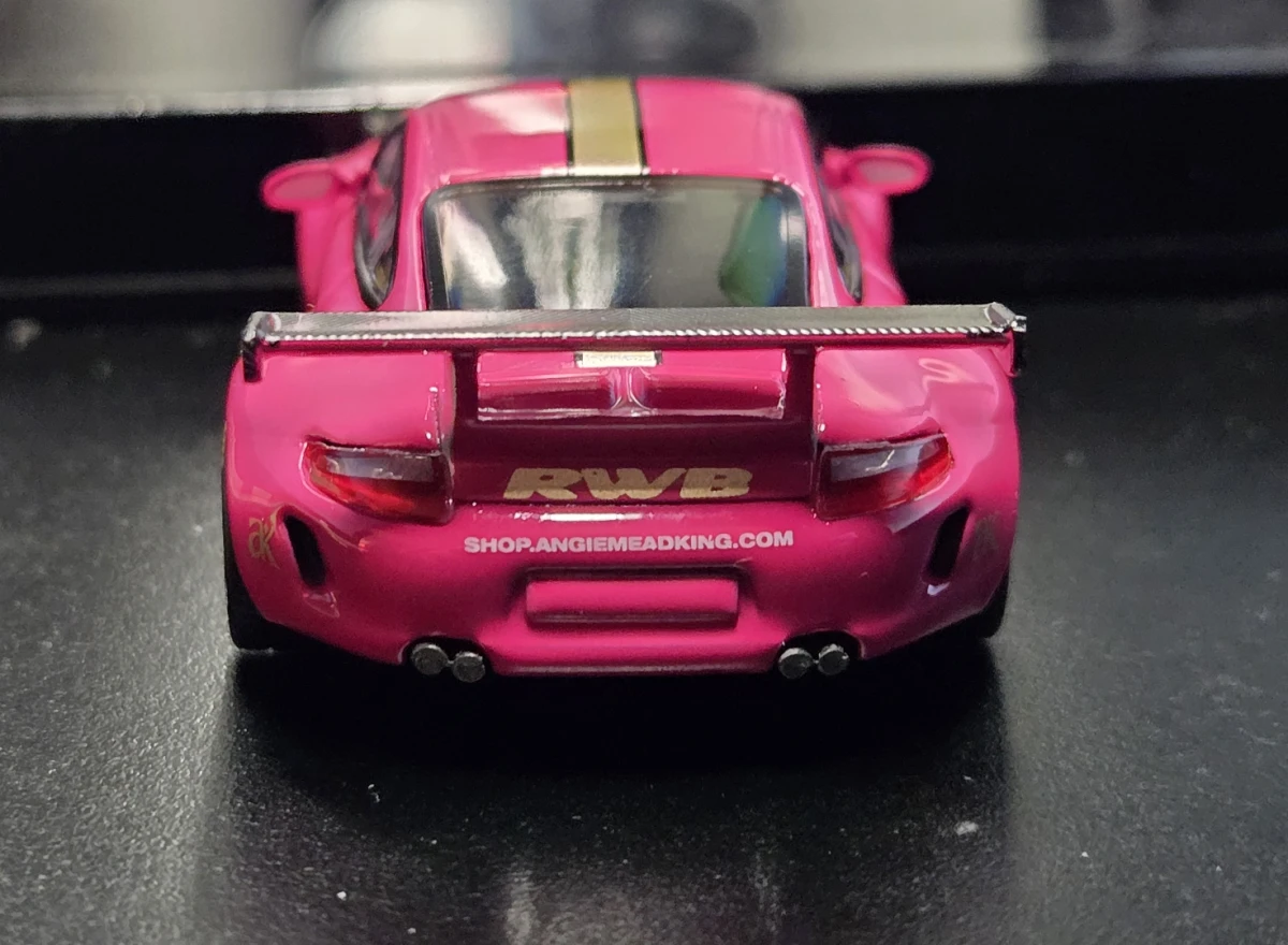 2025 RWB 997 Pink: Box: Image 5