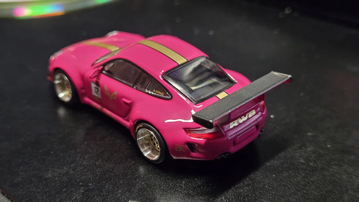 2025 RWB 997 Pink: Box: Image 6