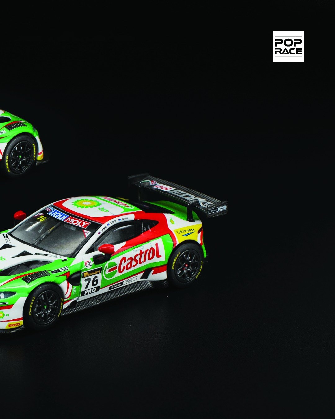 2025 Aston Martin Vantage GT3: No package: Image 4