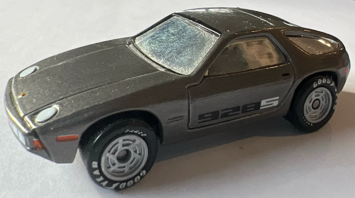1989 Porsche 928S Grey: No Package: Image 2