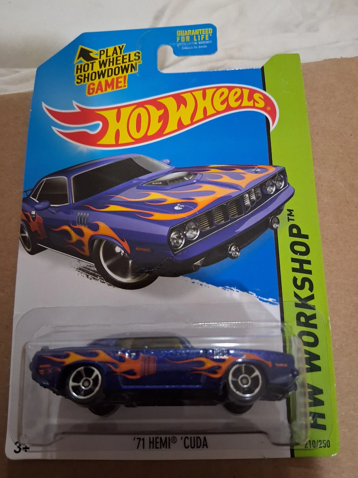 2015 71 Hemi 'Cuda Blue: Long (US): Image 2