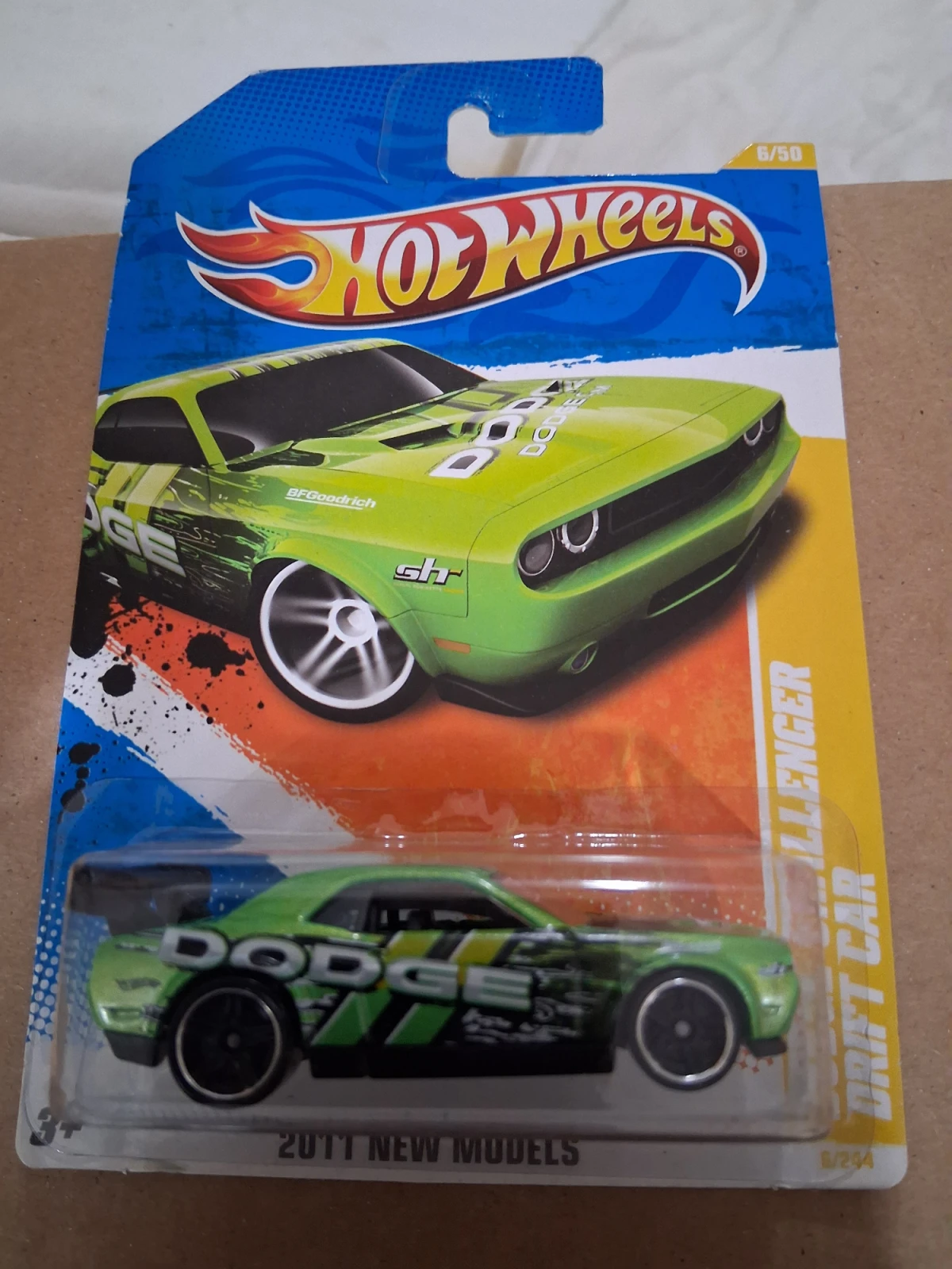 2011 Dodge Challenger Drift Car Green: Long (INT): Image 2