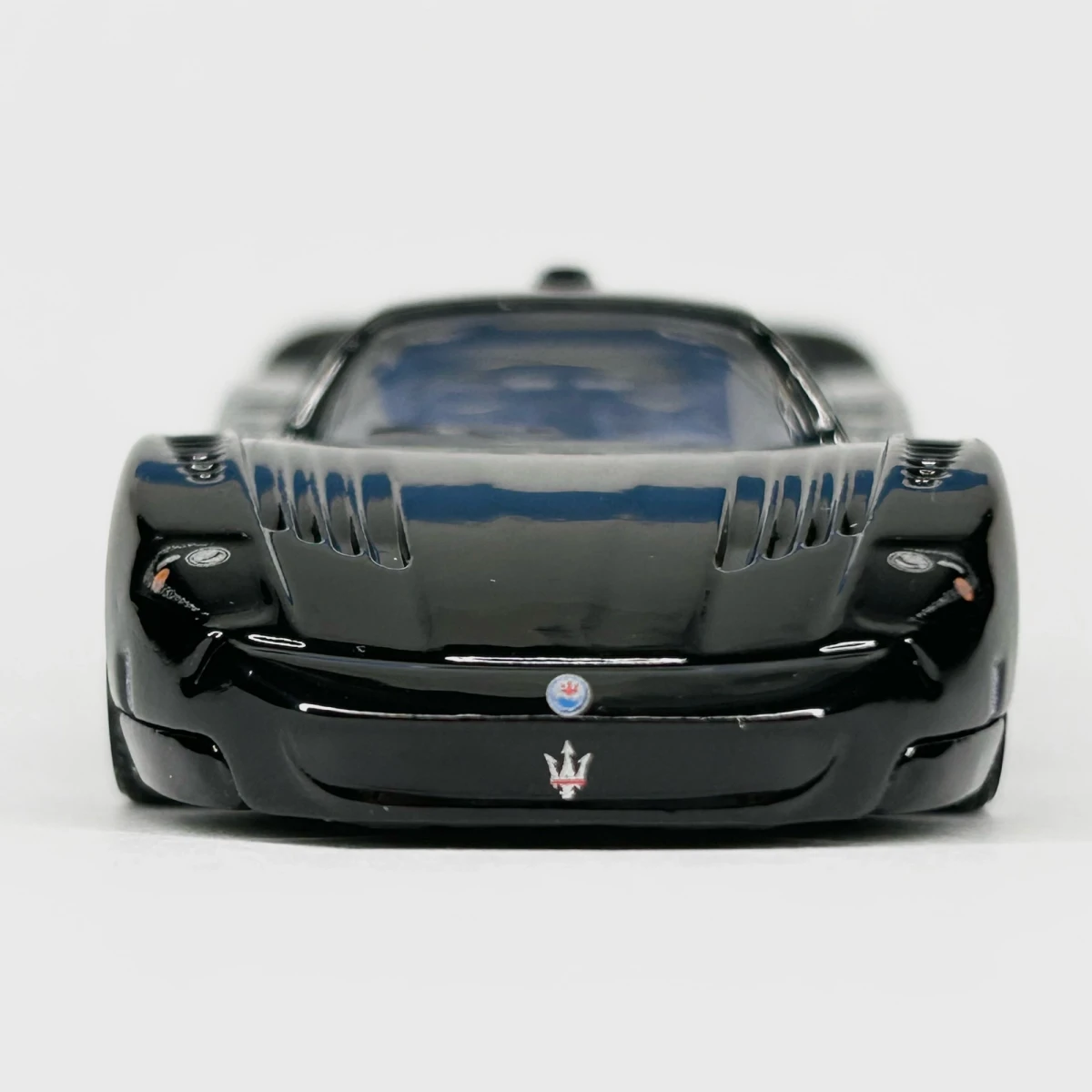 2026 2004 Maserati MC-12 Black: No Package: Image 4