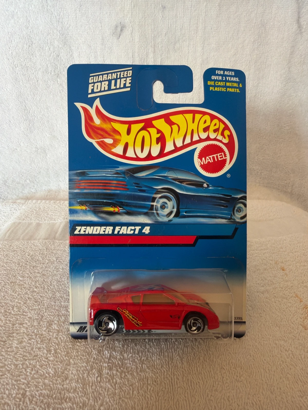 2000 Zender Fact 4 Red: Long (US): Image 2