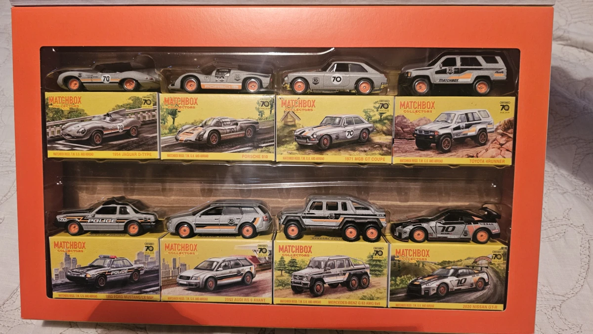 2023 Matchbox 70th Anniversary Box Set of 8: Box: Image 2