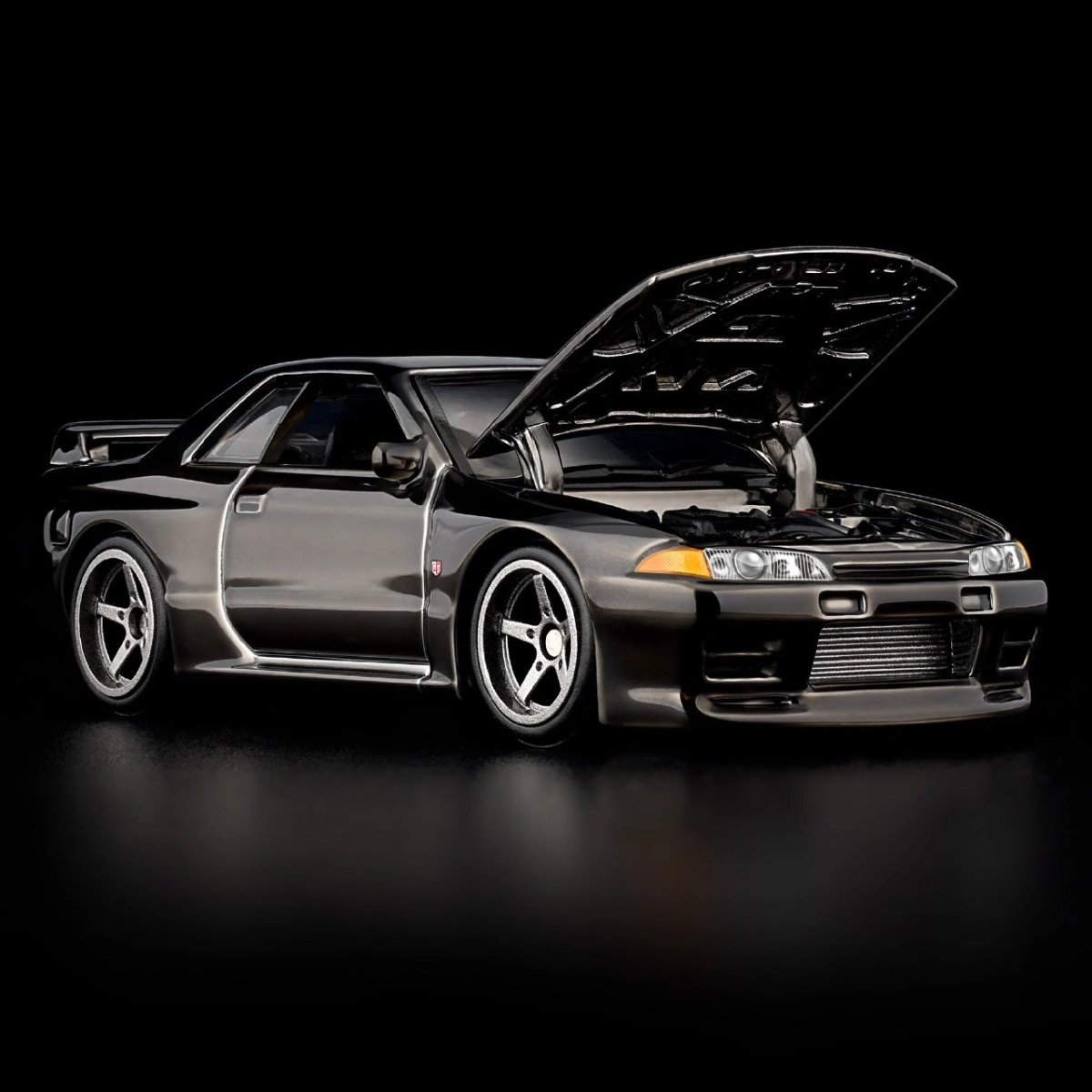 2026 Nissan Skyline GT-R (BNR32) Black: Image 5