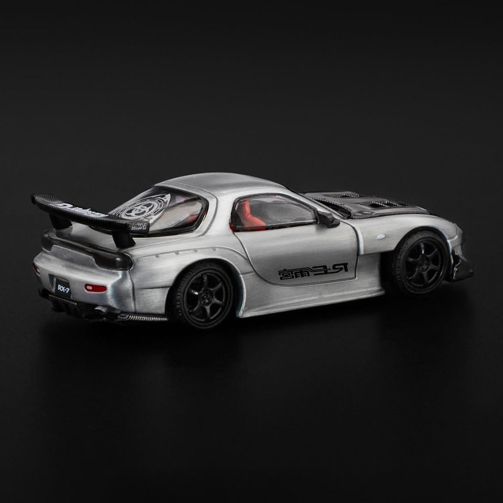 2025 Mazda RX7 RE-Amemiya Silver: Image 2