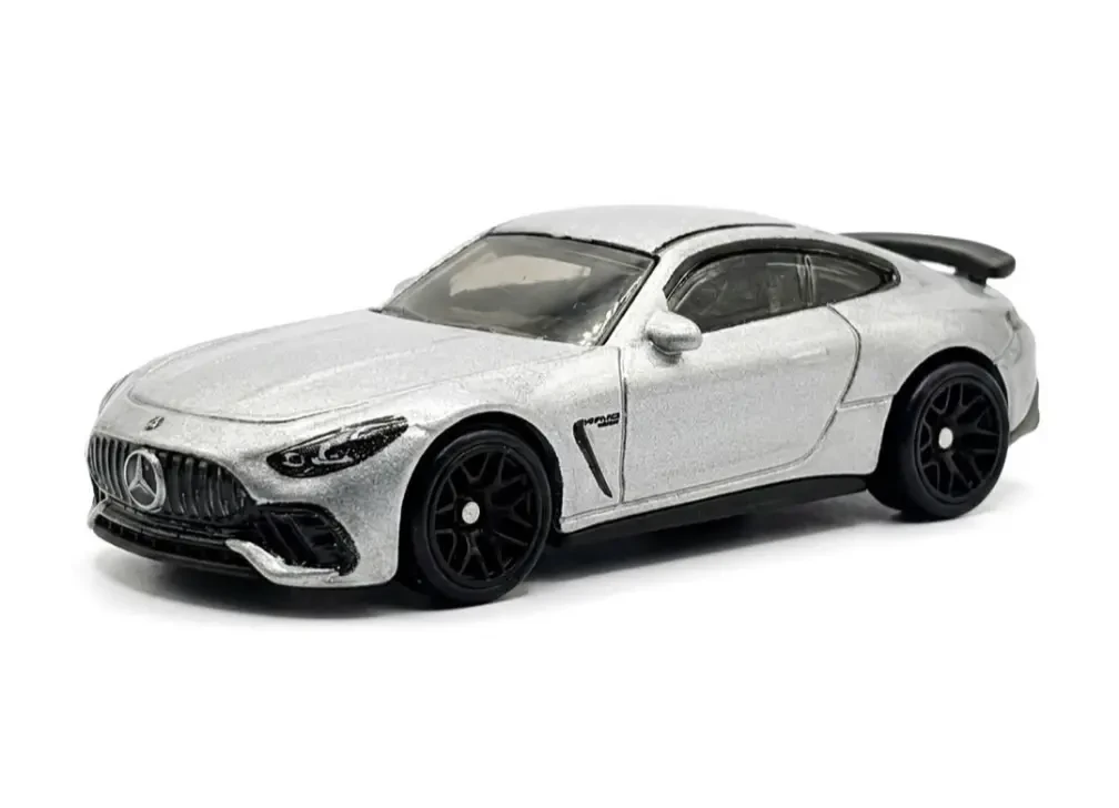 2026 2025 Mercedes-AMG GT 63 Pro Silver: No Package: Image 2