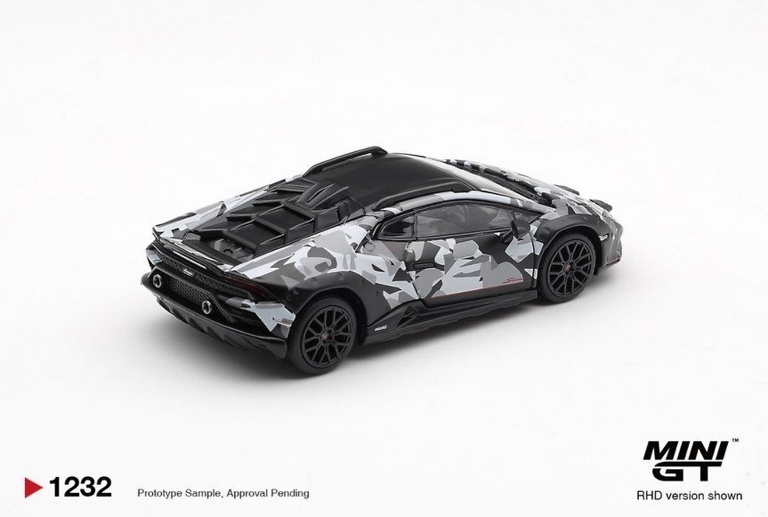 2026 Lamborghini Huracán Sterrato Grey: Image 3