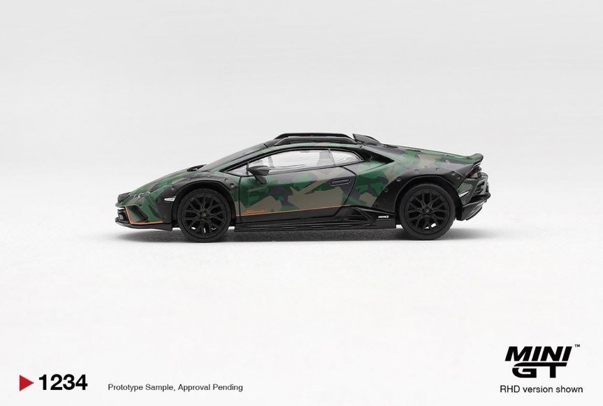 2026 Lamborghini Huracán Sterrato Green: Image 2