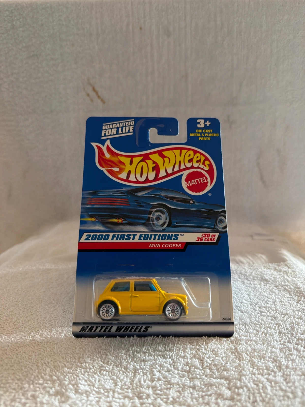 2000 Mini Cooper Yellow: Long (US): Image 2