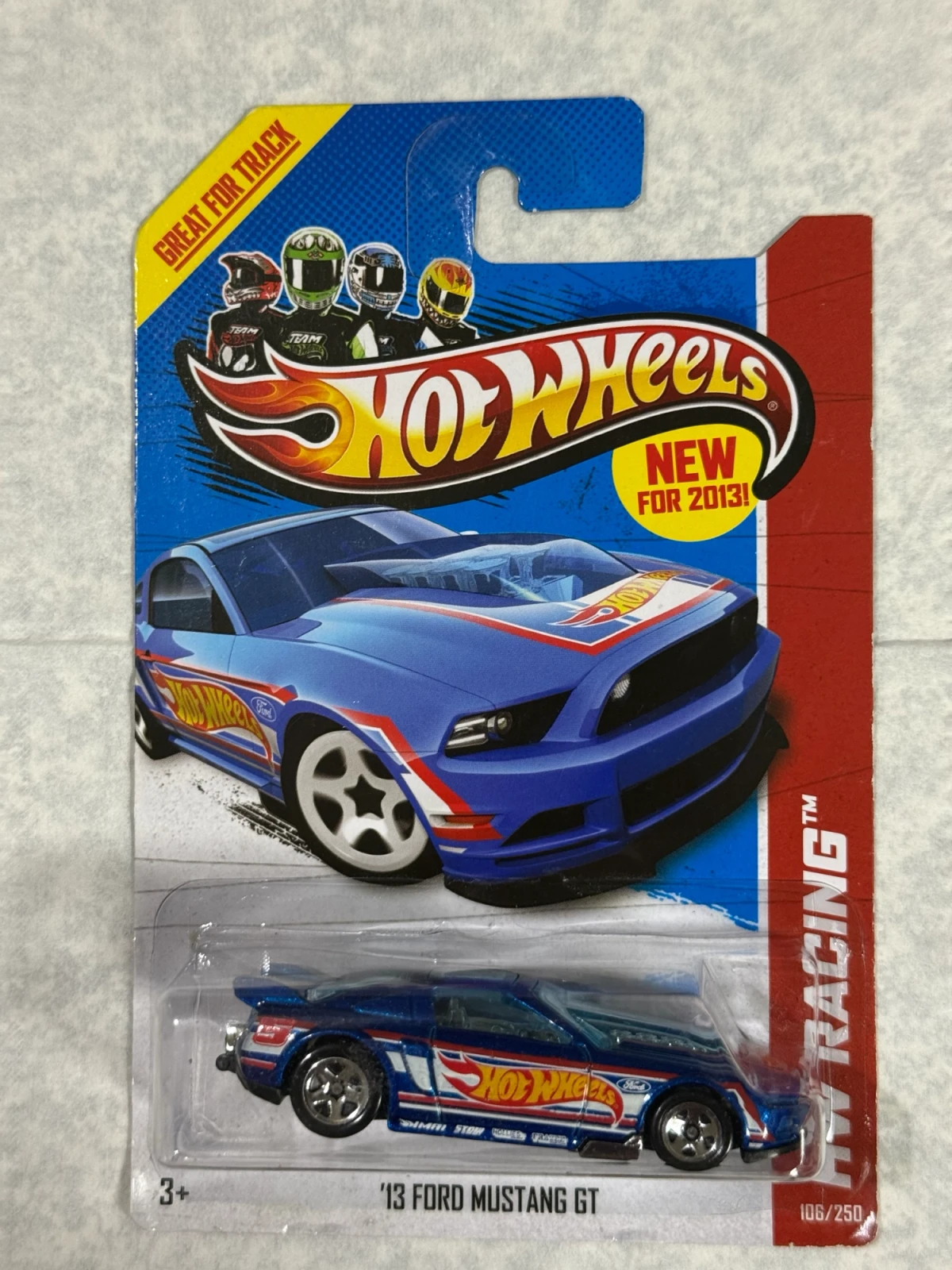 2013 13 Ford Mustang GT Blue: Long (INT): Image 2