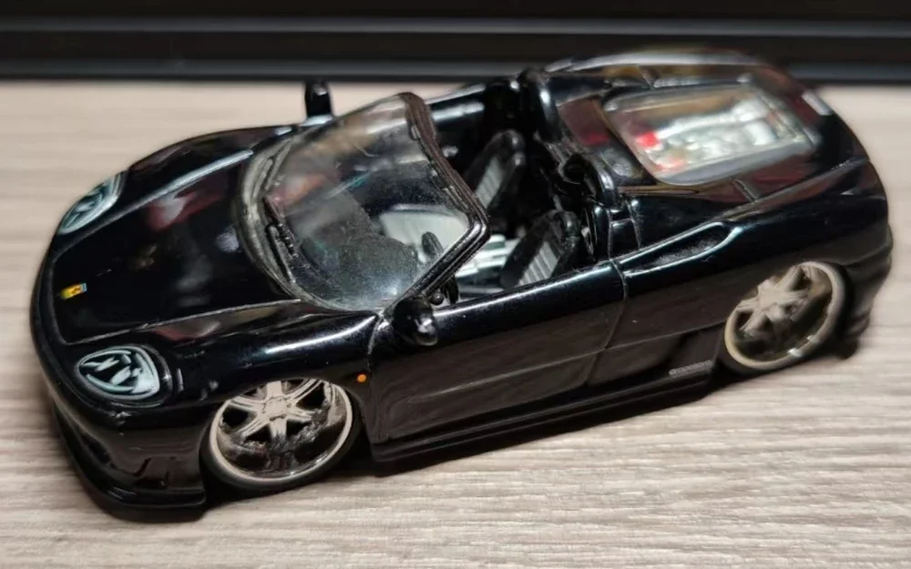 2005 Ferrari 360 Spider Black: Image 2